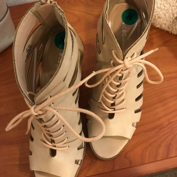 Heels - Picture 2 of 3